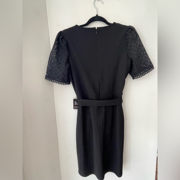 Black knee length dress with a belt - Picture 2 of 3